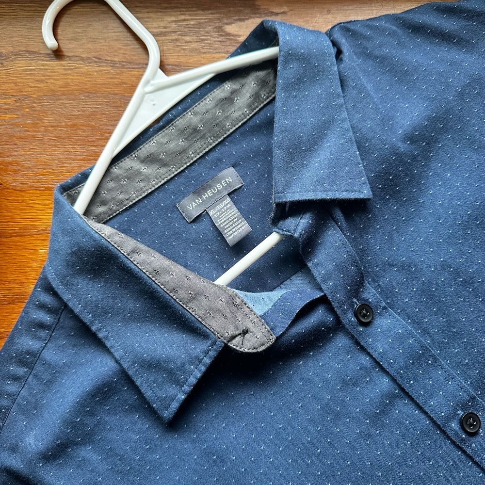 Van Heusen Men's Blue Shirt